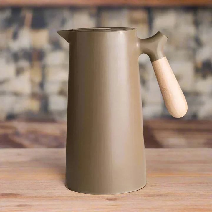 NordicTherm - Stylische Thermosflasche mit langanhaltender Wärme- und Kälteisolierung