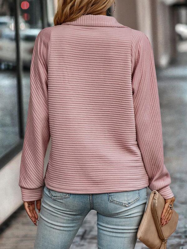 Eleganter Damenpullover – Figurbetonter Schnitt und zeitloser Stil