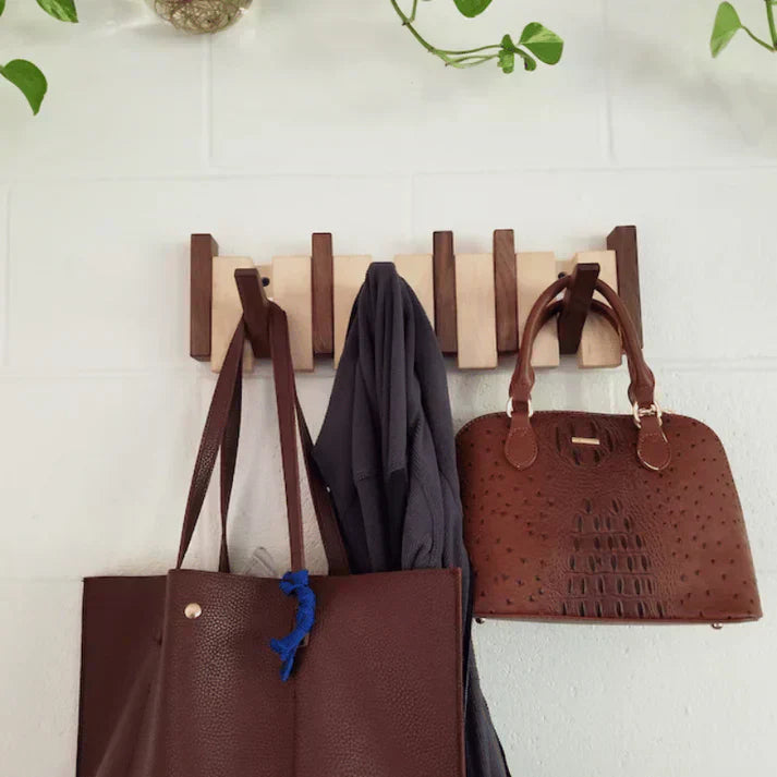 Holz Klavier Garderobe - HarmonyCoat