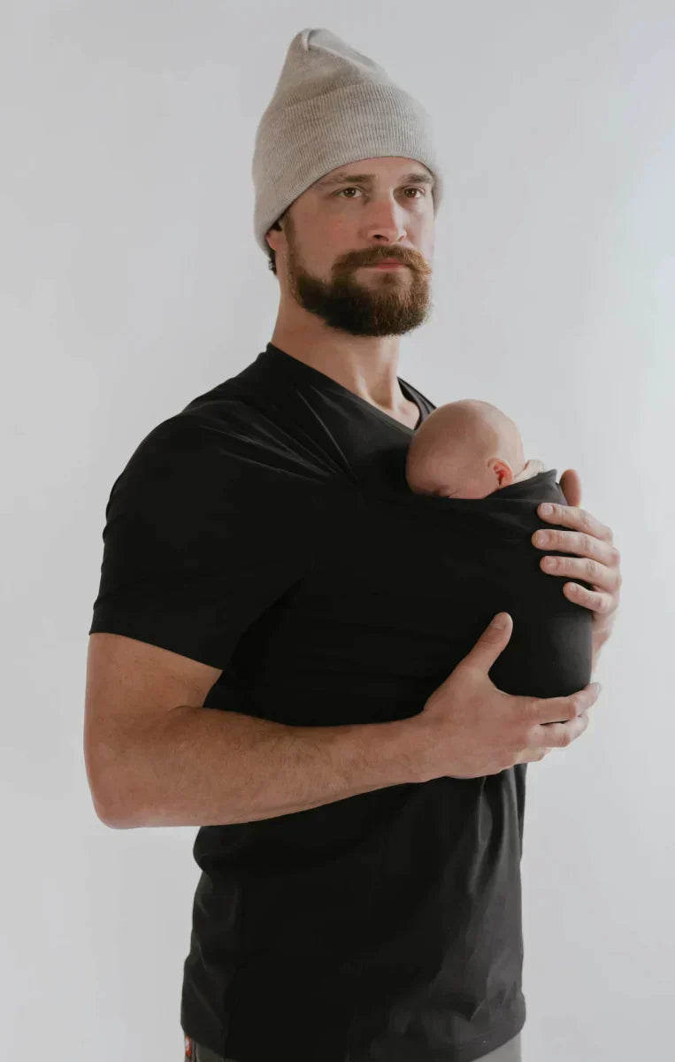 Premium Baby T-Shirt Träger - Erleben Sie Stil und Komfort mit dem Premium Baby Trage-Shirt